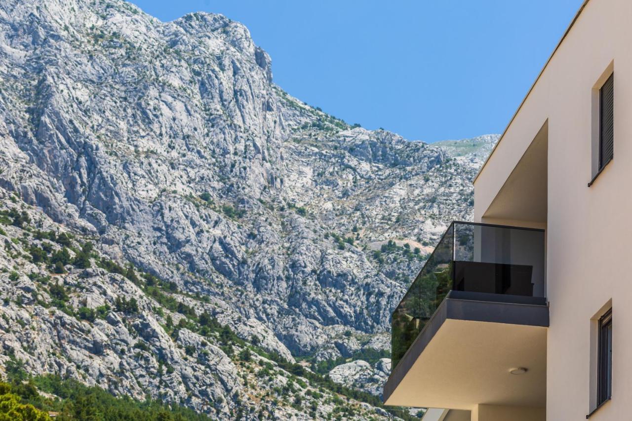 Luxury 2 Bedroom Apartment With Sea View Baška Voda Eksteriør billede
